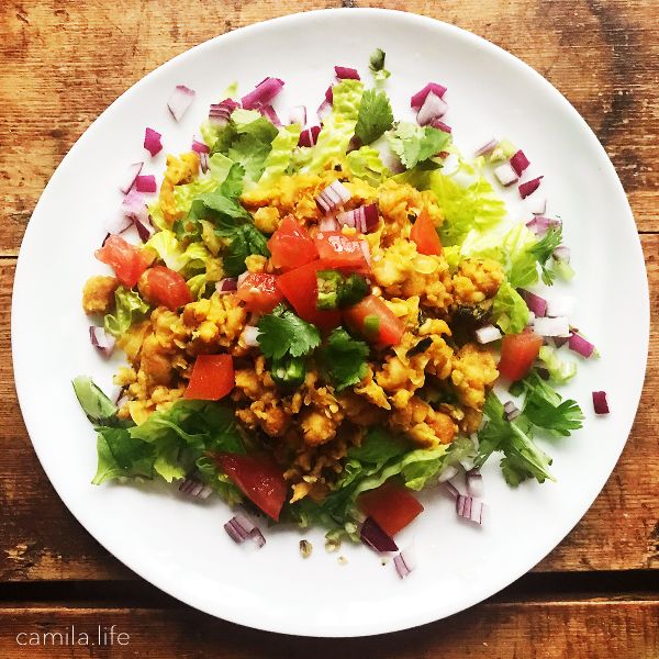 Curry Scrambled LOVE - Vegan Recipe on camila.life