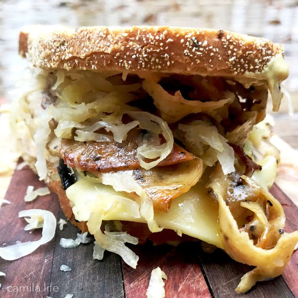 Rueben LOVE - Vegan Recipe on camila.life