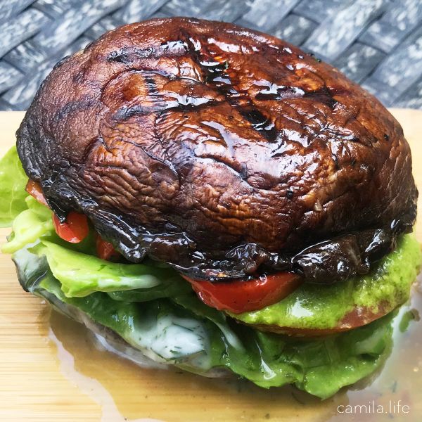 Shroom Burger LOVE - Vegan Recipe on camila.life
